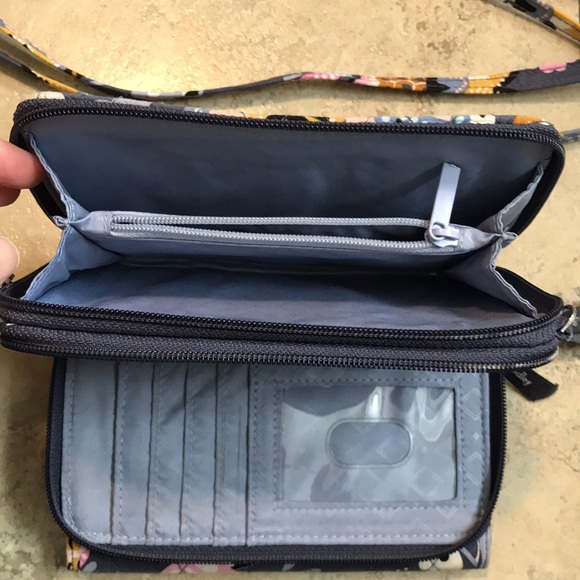 Vera Bradley rfid wristlet or crossbody phone wallet - Picture 5 of 8